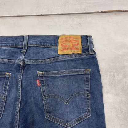 Mens Levi’s jorts W33