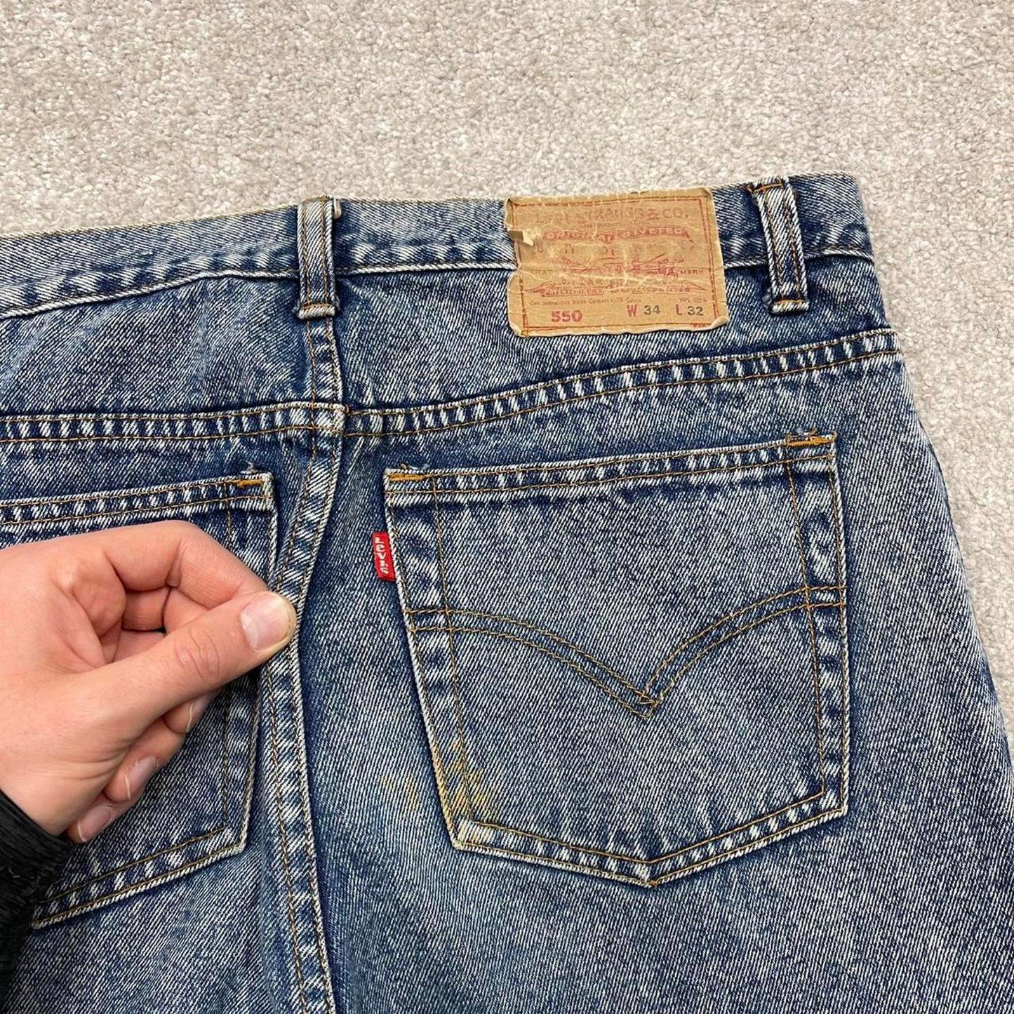Y2k Levi's 550 jeans blue Loose straight leg denim pants red tab
