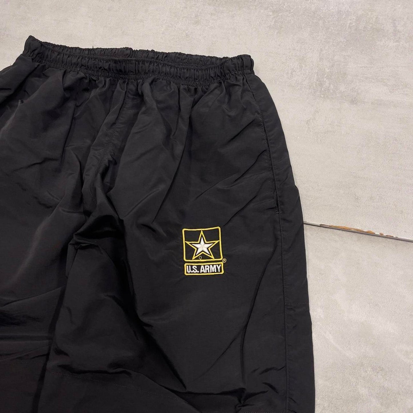 US Army tracksuit bottoms L