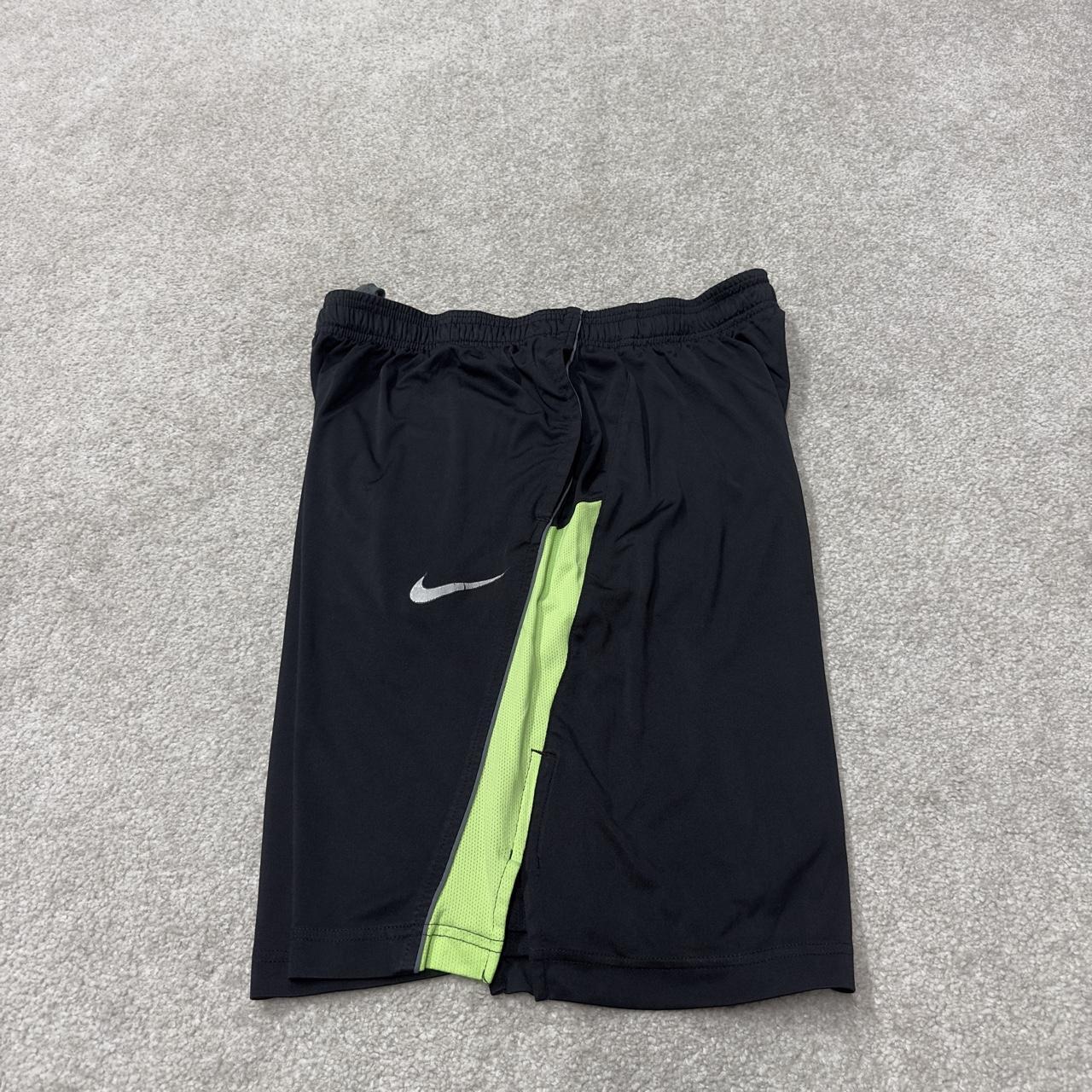 Nike sports shorts y2k loose black green Dri-Fit comfy floaty summer gym shorts