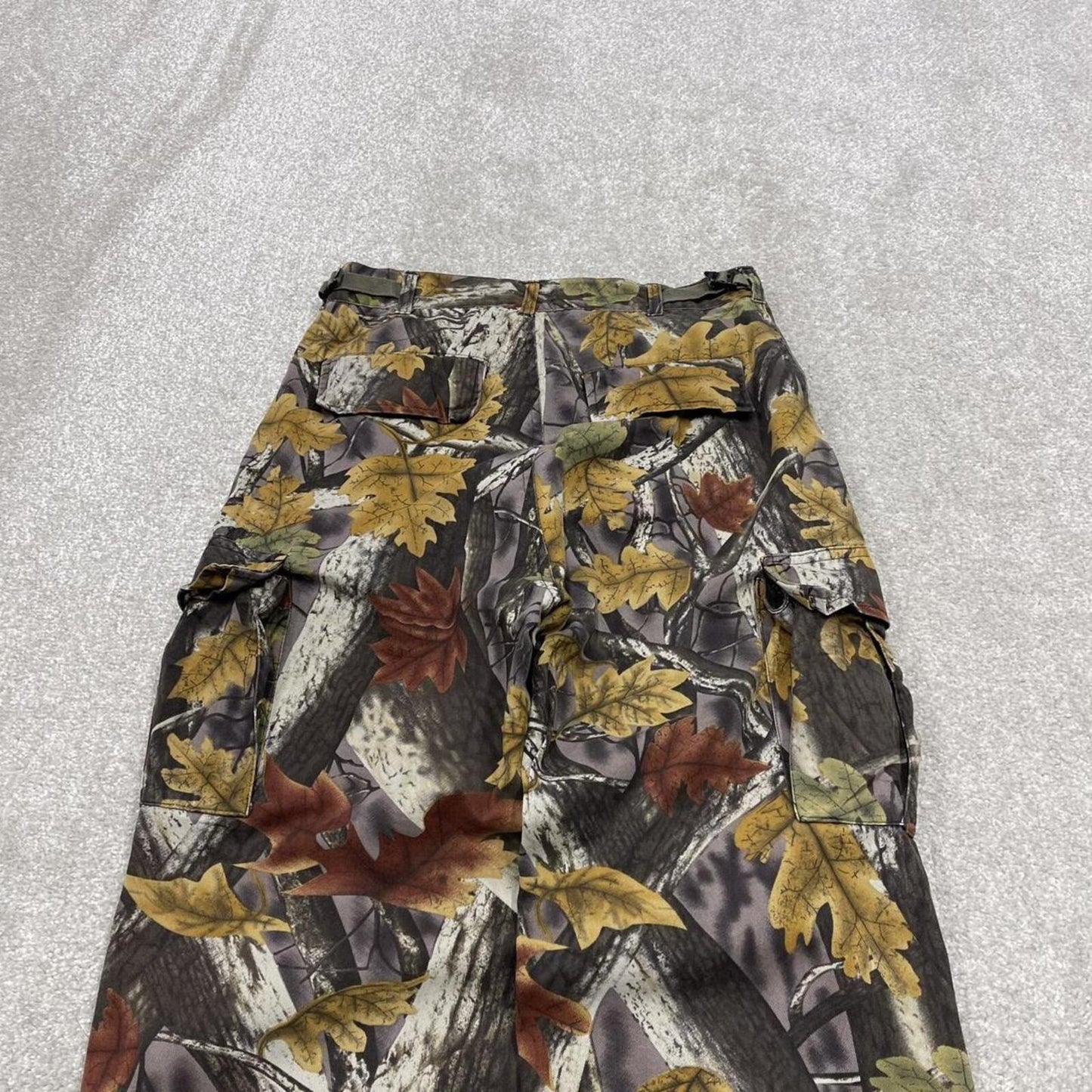 Y2k camo cargo pants khaki Master Sportsman tree camouflage cargos