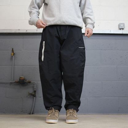 Black Nike trackies W38 loose y2k floaty leg joggers embroidered logo gym wear tracksuit bottoms