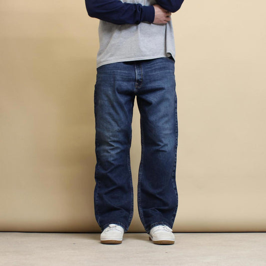 Blue Wrangler jeans W40L30 straight leg 90s style denim jeans