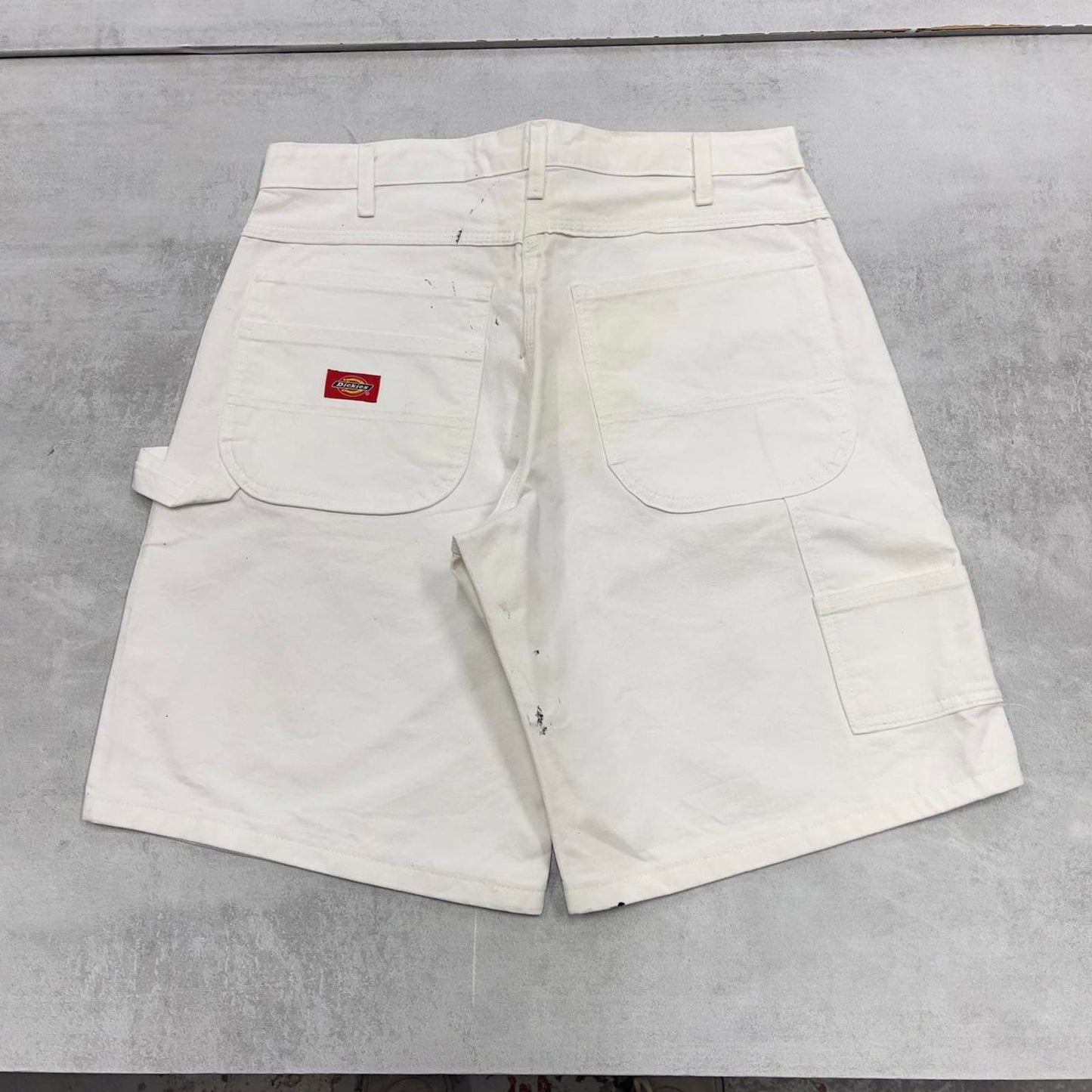 White Dickies carpenter shorts W32