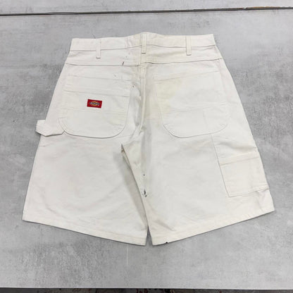 White Dickies carpenter shorts W32