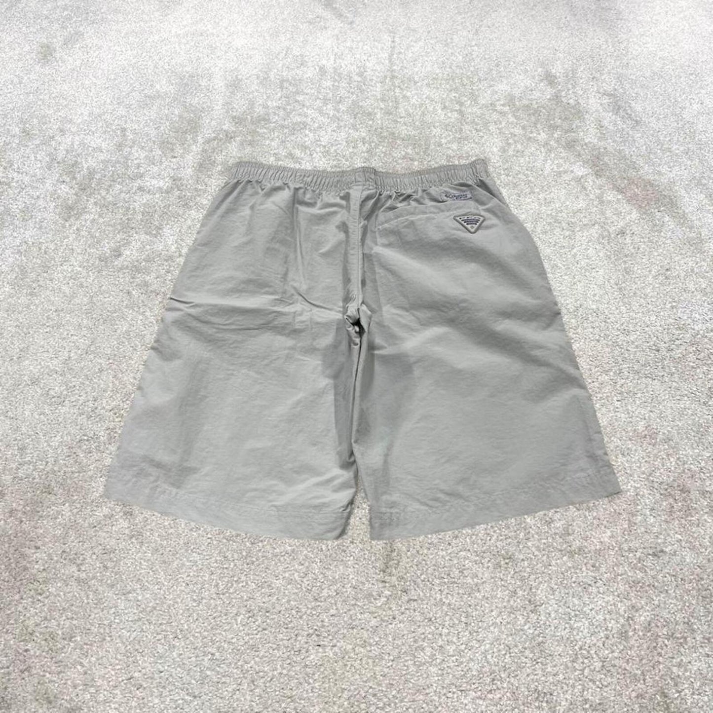 Y2k Columbia PFG Omni-Shade shorts technical hiking grey