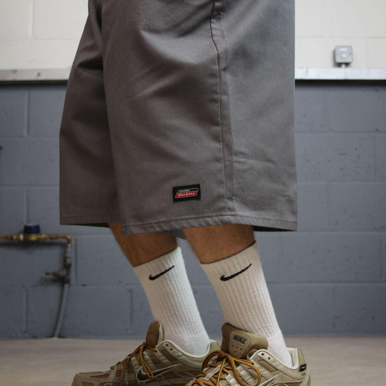 Dickies long baggy shorts W42 grey carpenter Long chino skater style utility workwear belt loops