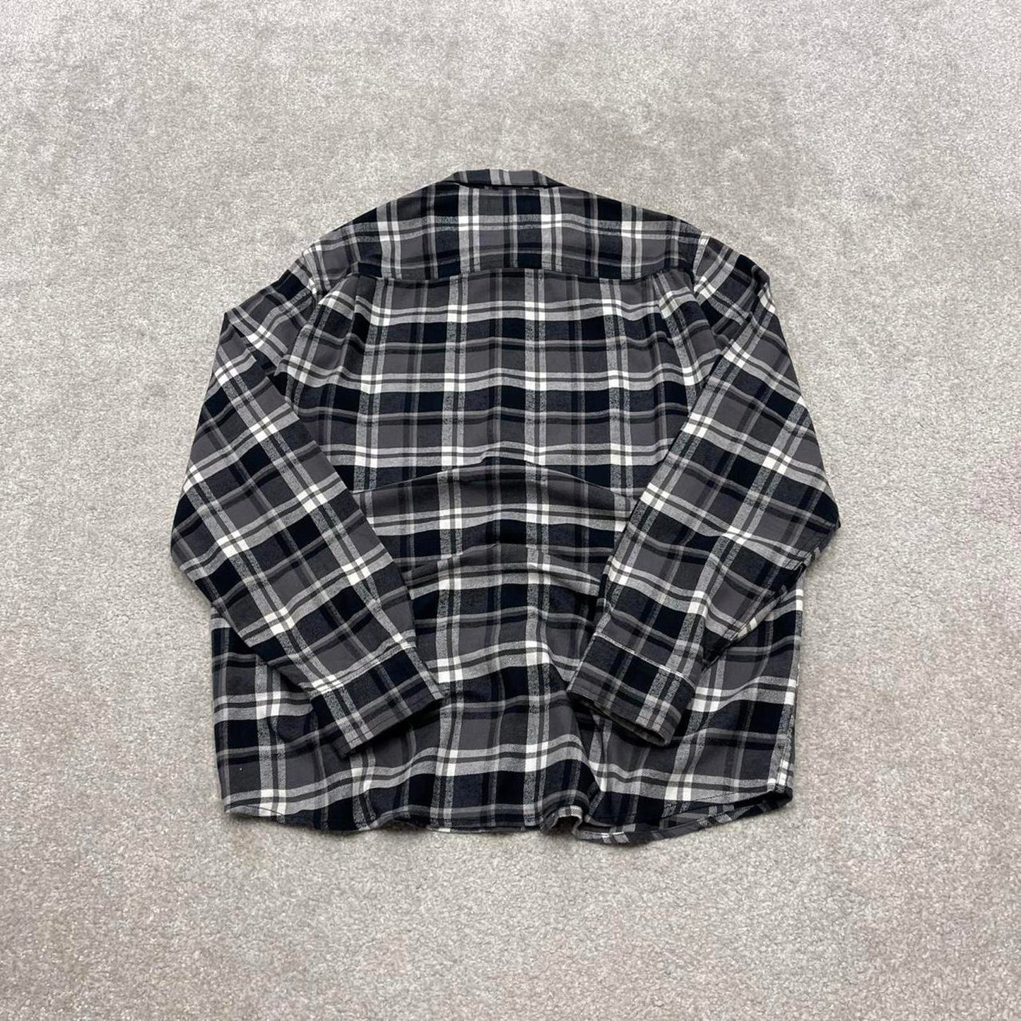 Checkered plaid flannel shirt autumnal M black Weatherproof men's long sleeve button up y2k style