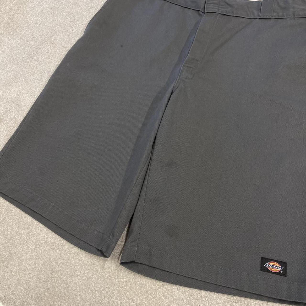 Dickies carpenter chino shorts relaxed grey Chino style skater shorts loose leg festival