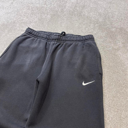 Dark Grey Nike sweatpants medium loose y2k style joggers Swoosh logo gym wear track pants