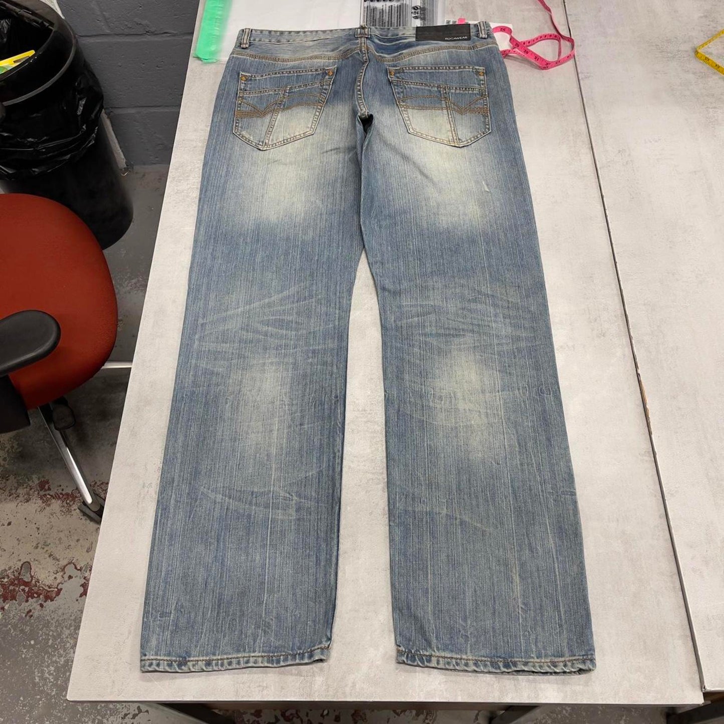 Blue Rocawear jeans W38 L36 loose leg y2k denim skate trousers embroidered detail