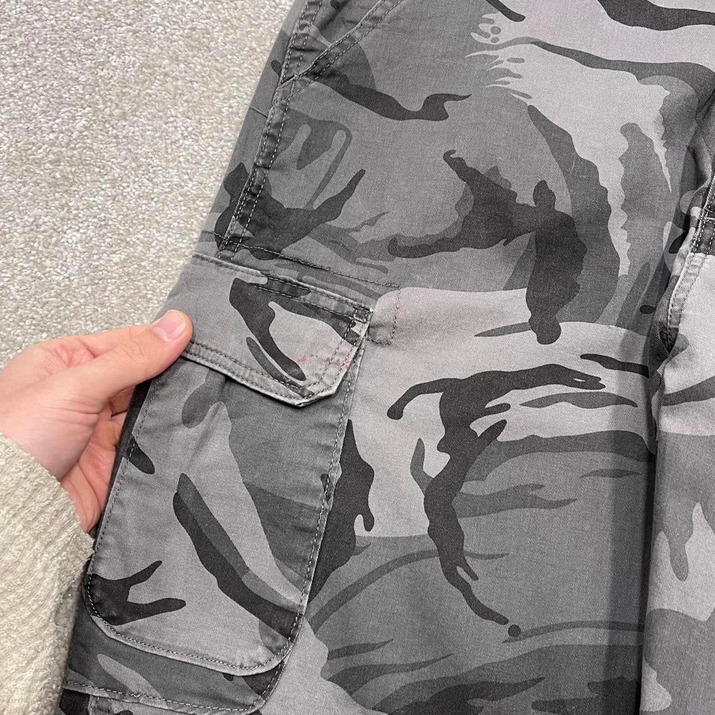 Y2K Wrangler camo cargo pants grey Straight leg regular taper camouflage utility trousers