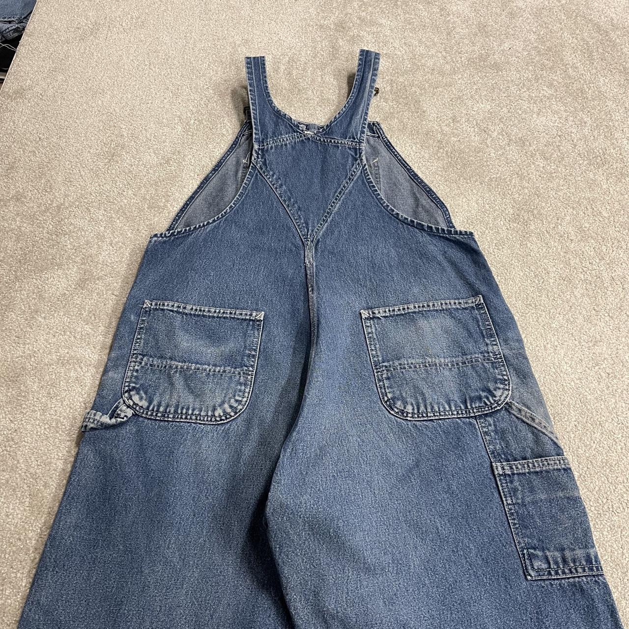 Carhartt baggy dungarees 00s denim overalls blue Patch logo and adjustable straps