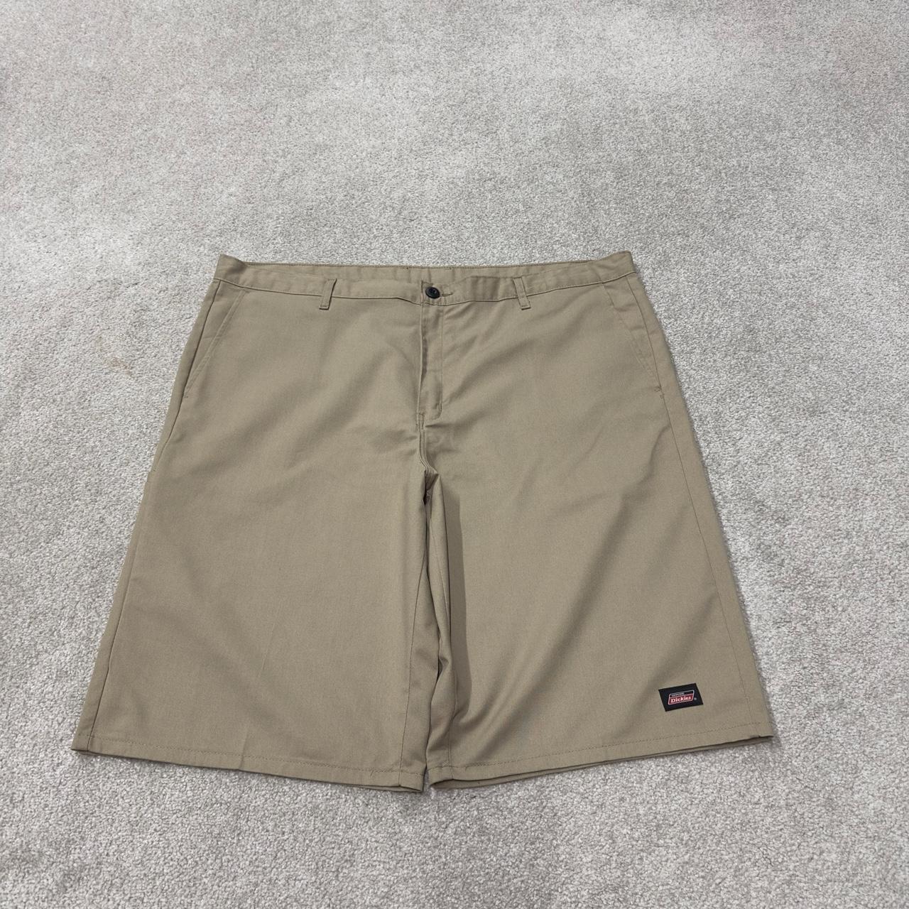 Dickies baggy chino shorts W42 khaki long leg chino style summer skater shorts