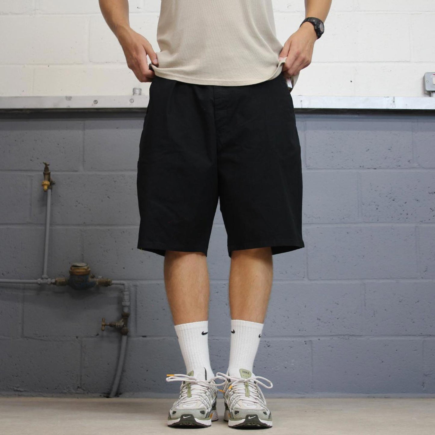 Baggy Black Dickies carpenter shorts W42