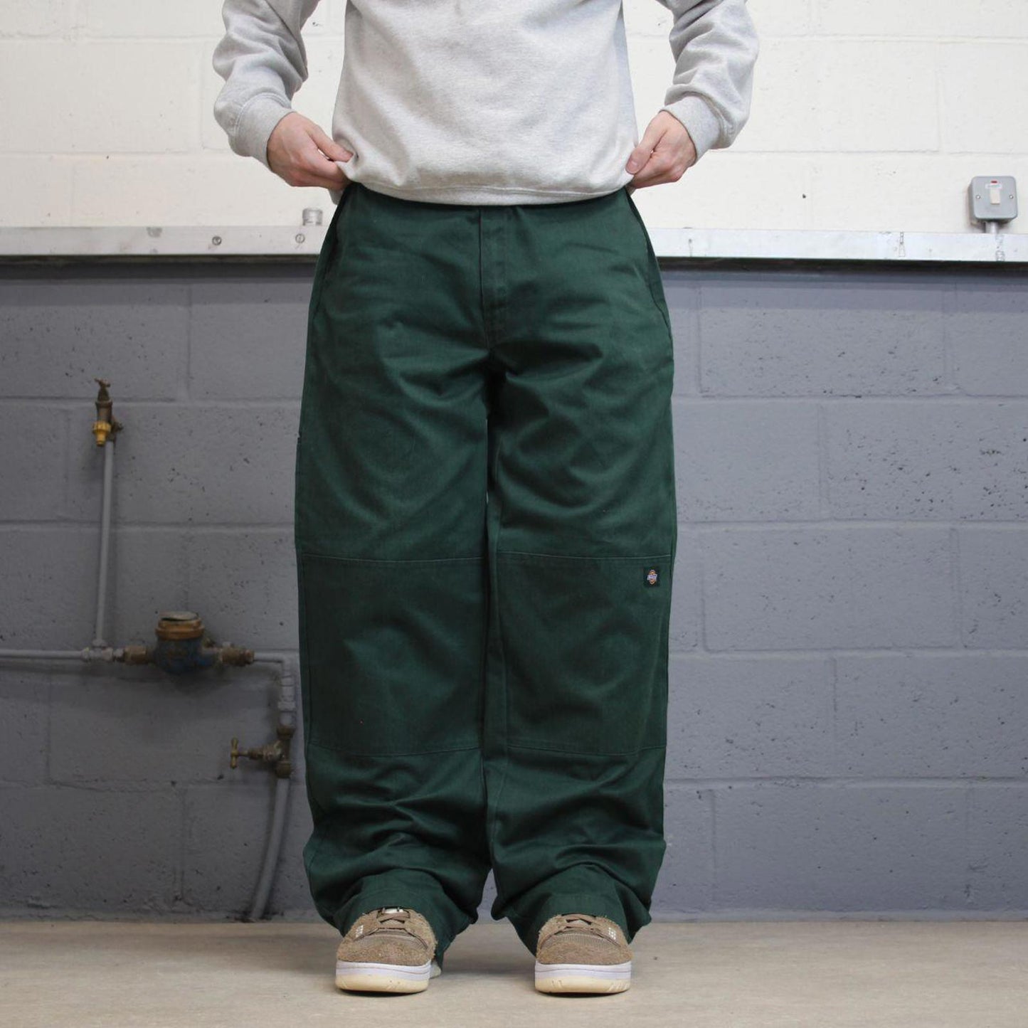Baggy Dickies double knee carpenter pants W34L34 green 90s skate style loose leg cargos