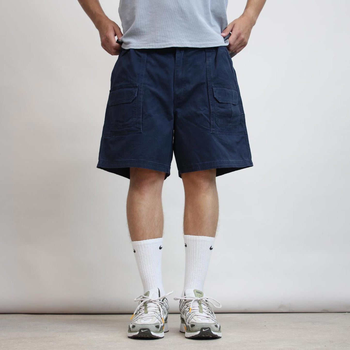 Mens Baggy Lee shorts W40