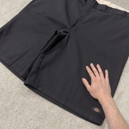 Dickies extra baggy chino shorts carpenter black