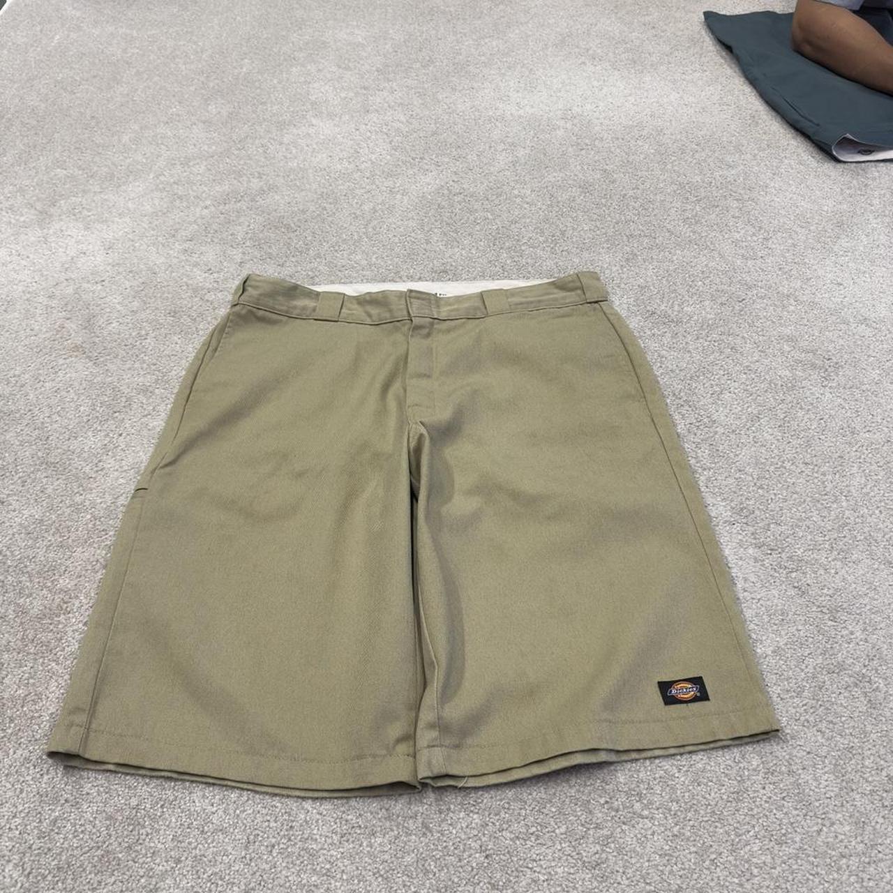Dickies carpenter chino shorts relaxed khaki Chino style skater shorts loose leg festival