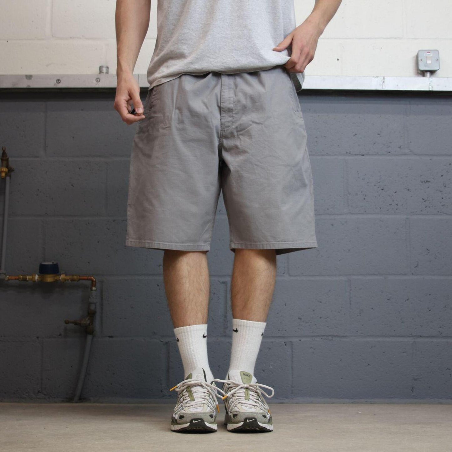 Dickies carpenter shorts loose fit grey Twill chino skater style shorts loose