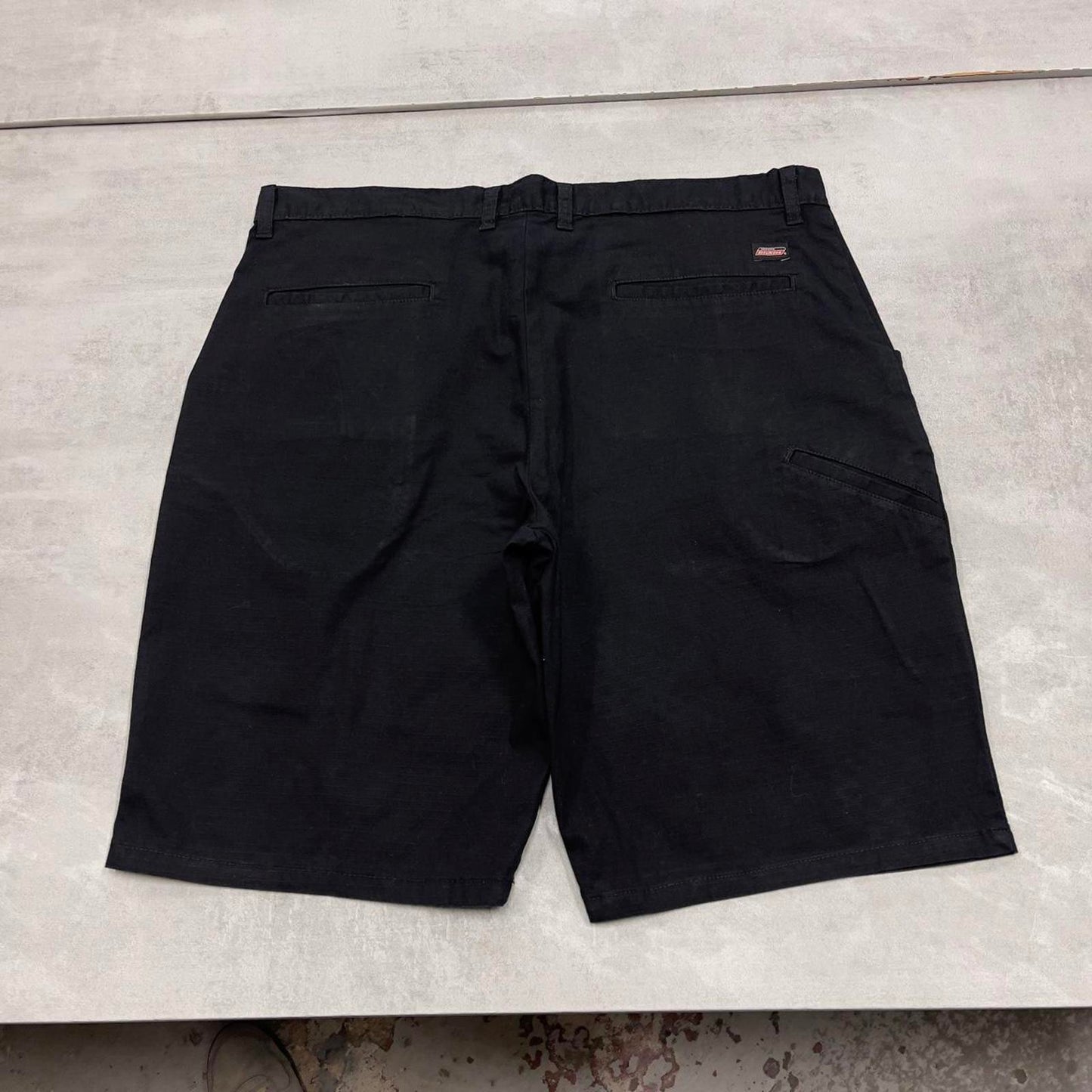 Baggy Black Dickies carpenter shorts W38