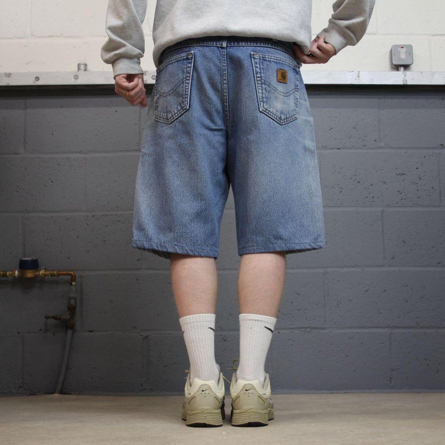 Carhartt denim shorts y2k faded blue Loose skater style work jorts