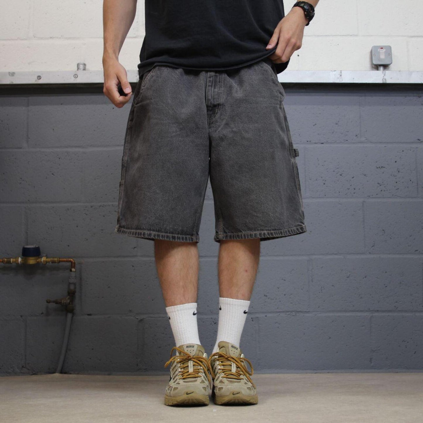 Baggy denim shorts carpenter grey Faded Glory skater style summer festival cargo jorts