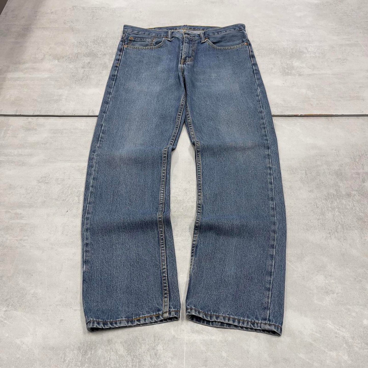 Blue Levis 505 jeans W34L32 blue straight leg y2k style pants red tab logo