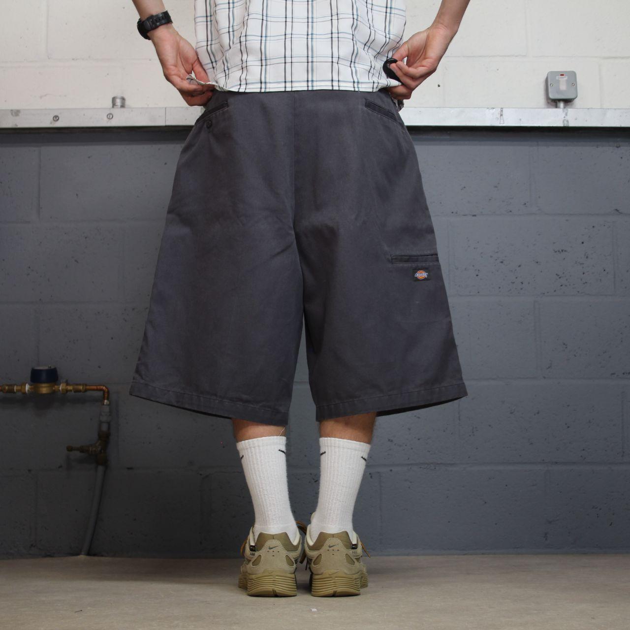 Dickies baggy chino shorts carpenter grey Chino style skater shorts long wide leg festival