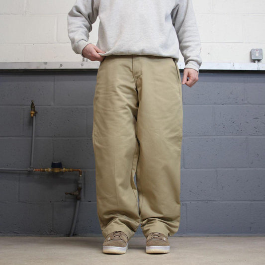 Vintage y2k baggy work pants loose beige Loosehino style skate trousers Red Kap workwear patch logo