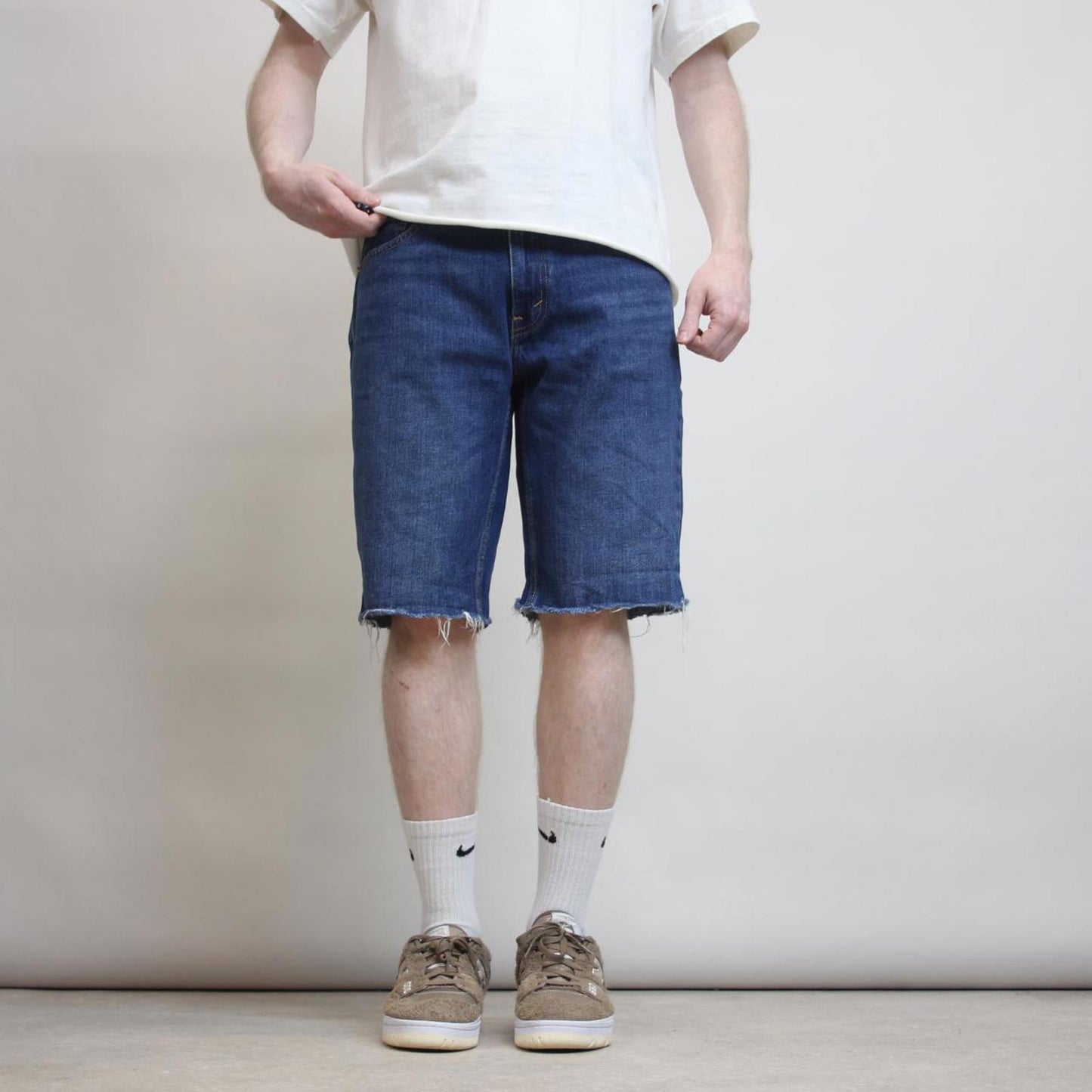 Mens Levi’s denim shorts W34