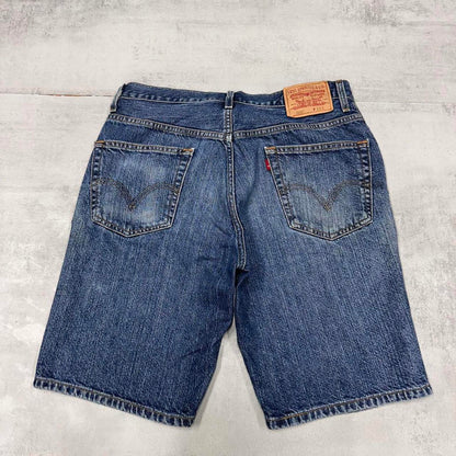 Mens Levi’s 505 jorts W33