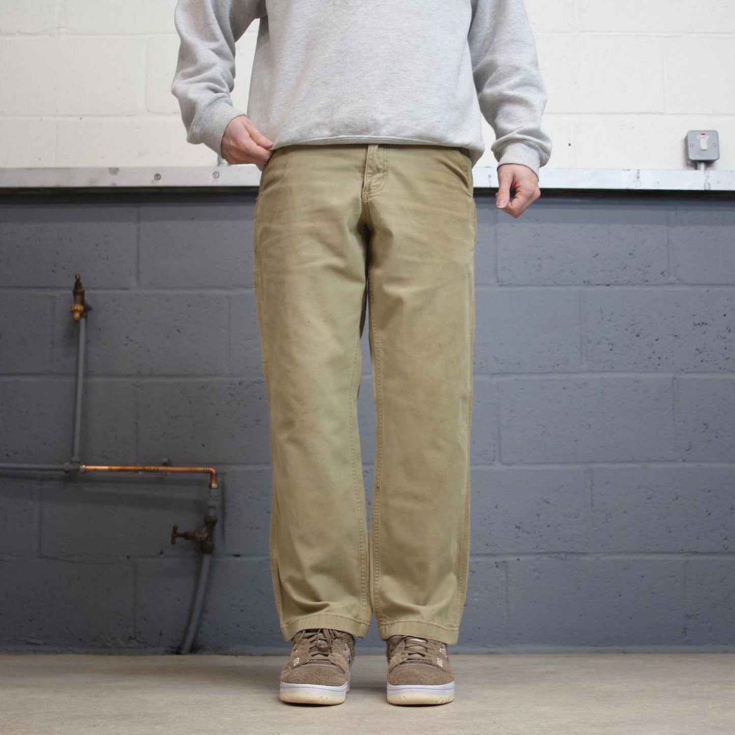 00s Carhartt carpenter pants tan W31L30 90s skater style relaxed fit cargos