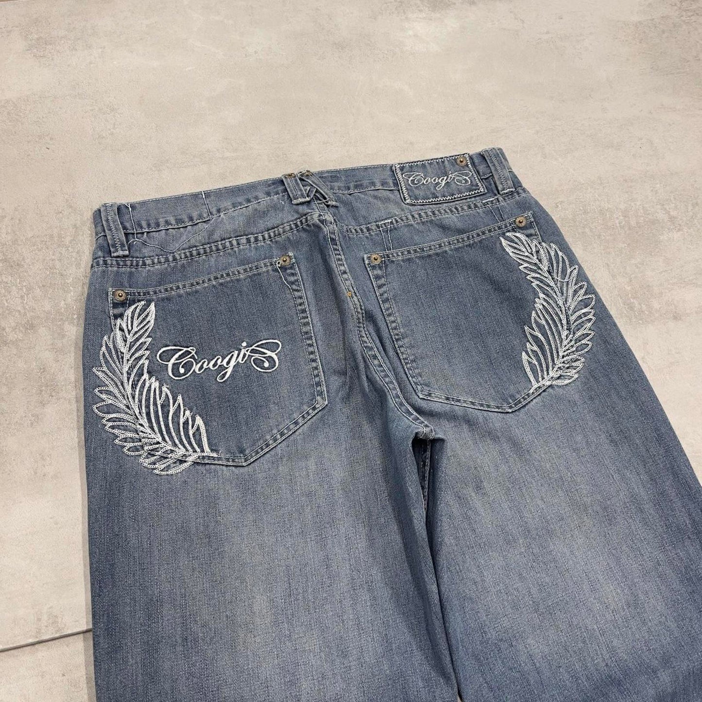 Baggy Coogi jeans W36 L34 blue loose embroidered wings design 90s y2k style skater jeans