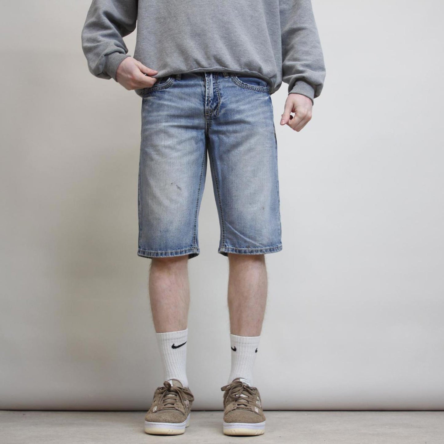 Carbon Denim shorts W32