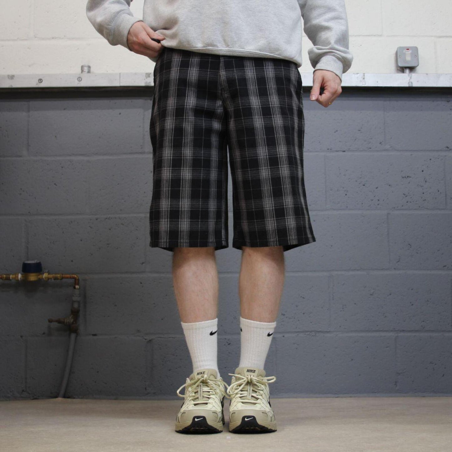 Dickies checkered carpenter shorts black Twill chino skater style shorts long leg
