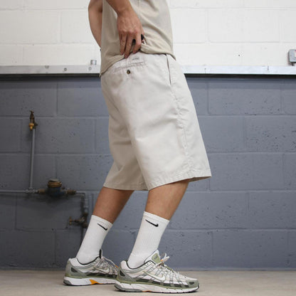 Baggy Beige Dickies shorts W42