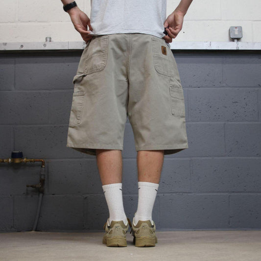 Vintage Carhartt baggy canvas shorts khaki Loose cargo skater style workwear carpenter jorts