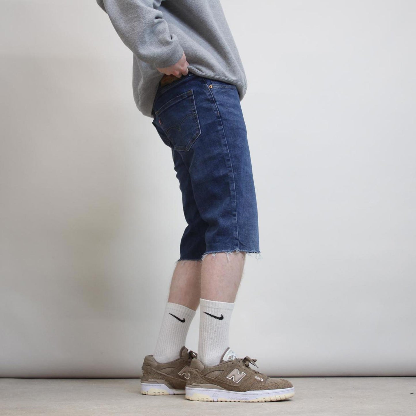 Mens Levi’s jorts W33