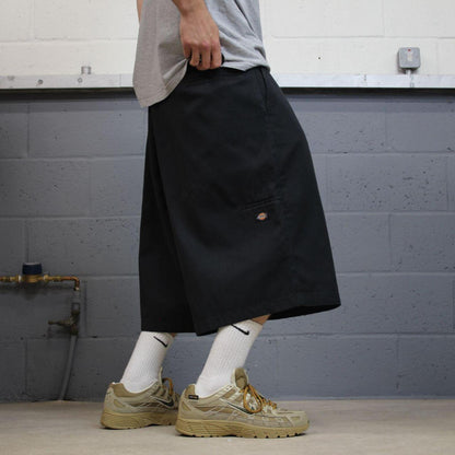 Dickies extra baggy carpenter shorts black Chino style skater shorts long wide leg festival