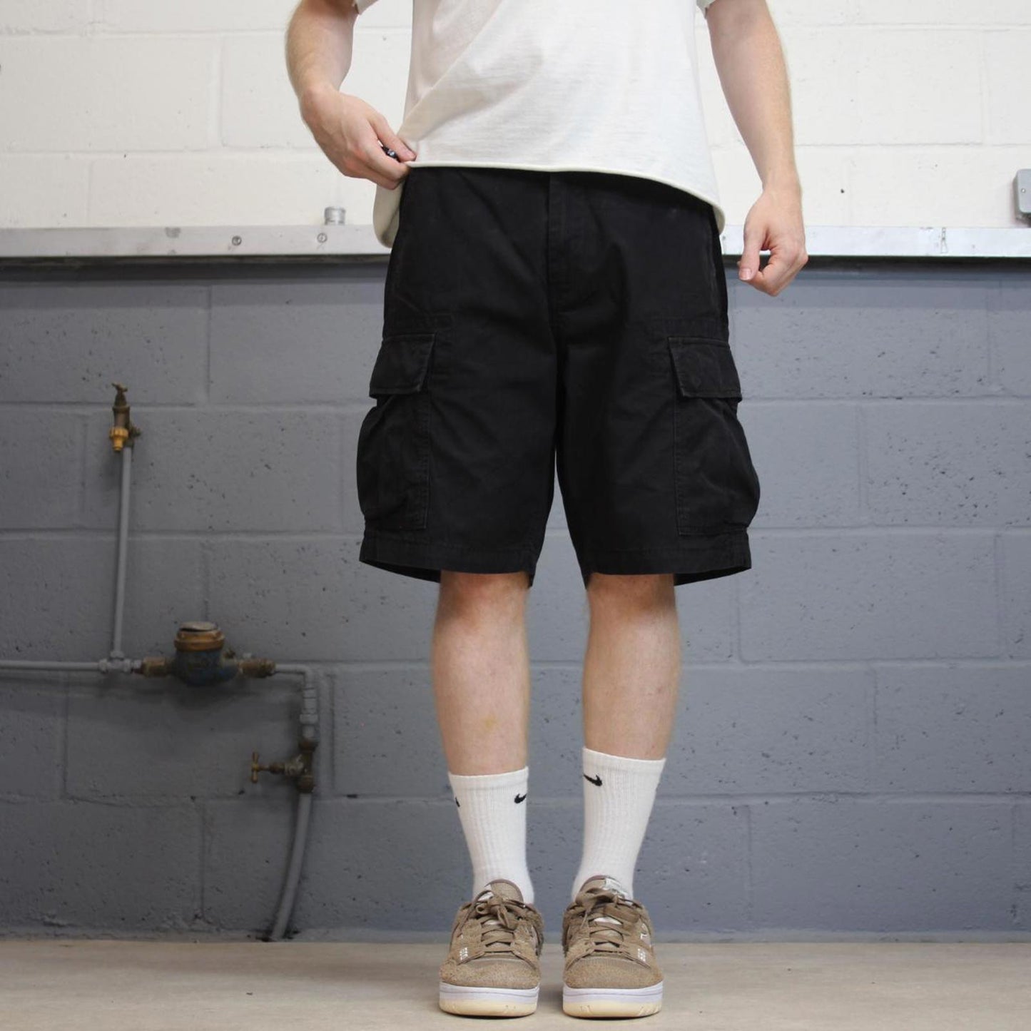 Mens Black Levis cargo shorts W34