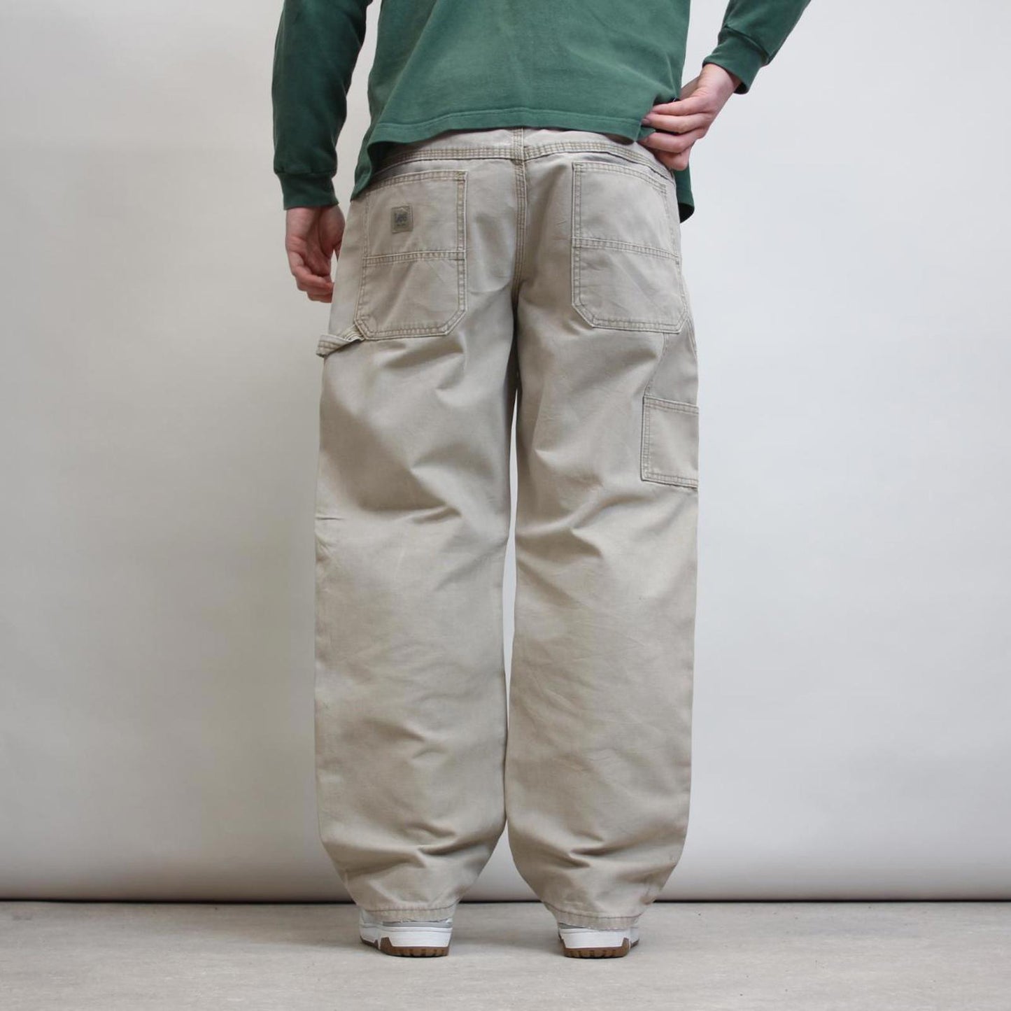Baggy Lee carpenter pants W38L30 Loose wide leg cargo pants 90s style beige