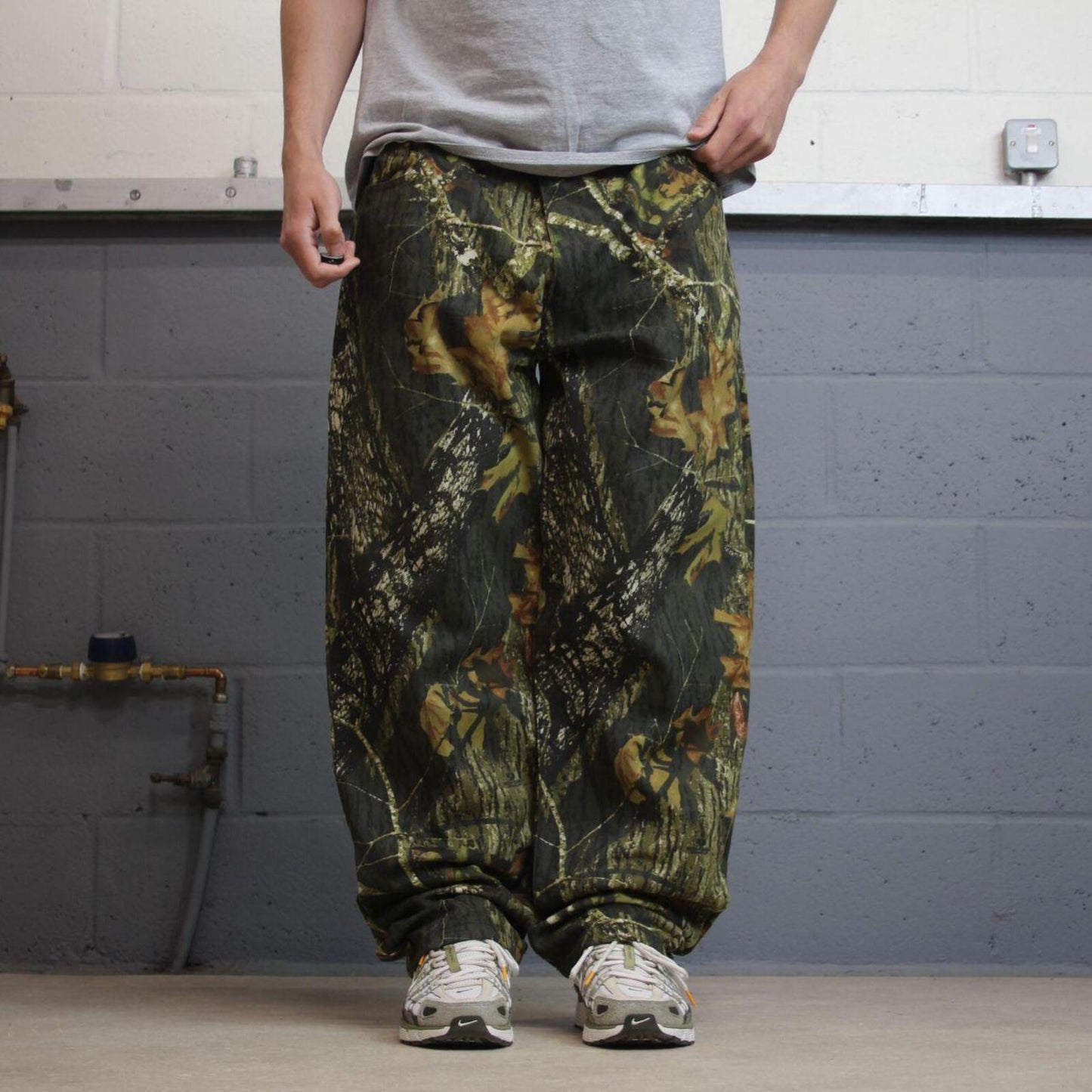 Mossy Oak camo jeans loose green Denim Break Up tree camouflage hunting pants