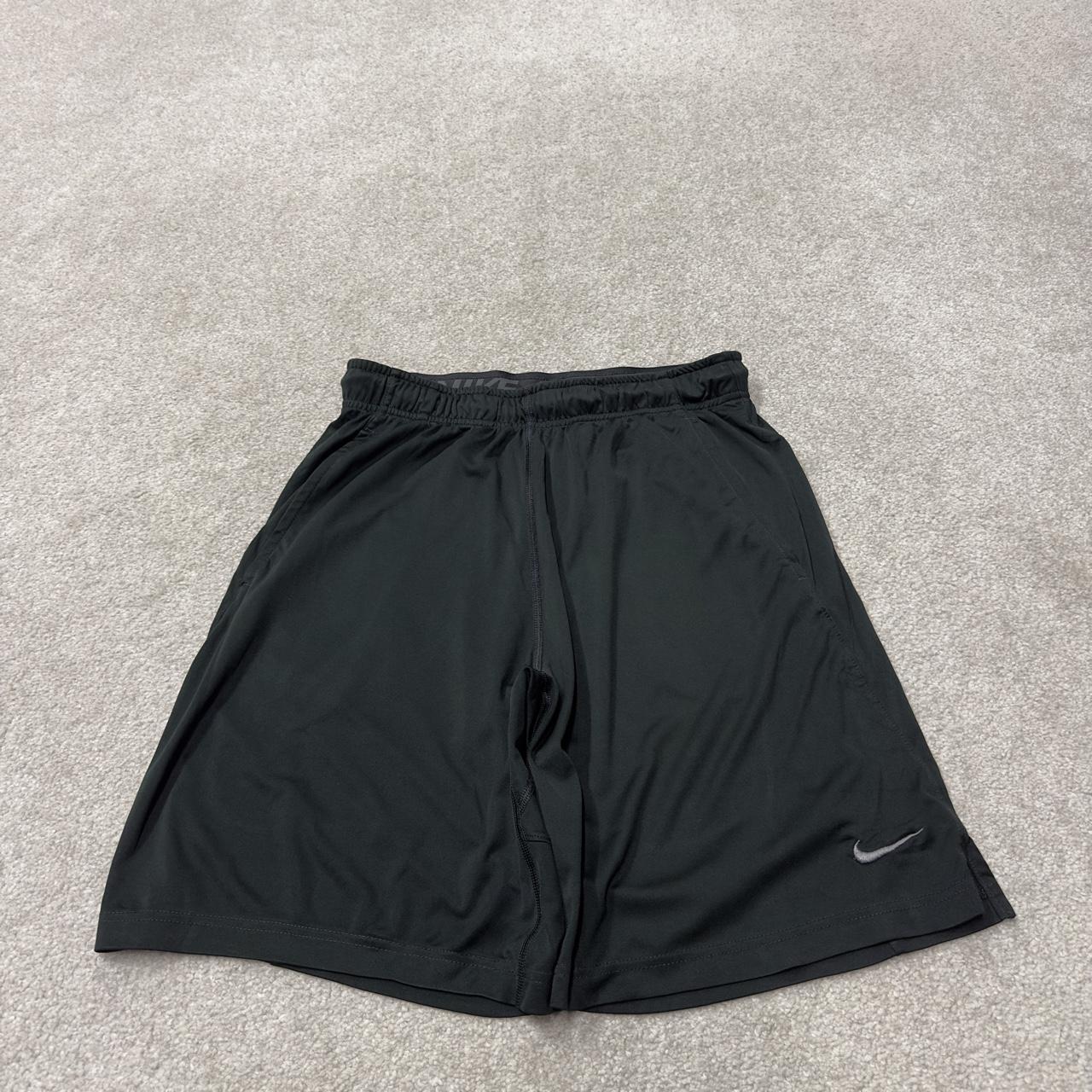 Nike sports shorts loose y2k black Dri-Fit comfy floaty summer gym shorts
