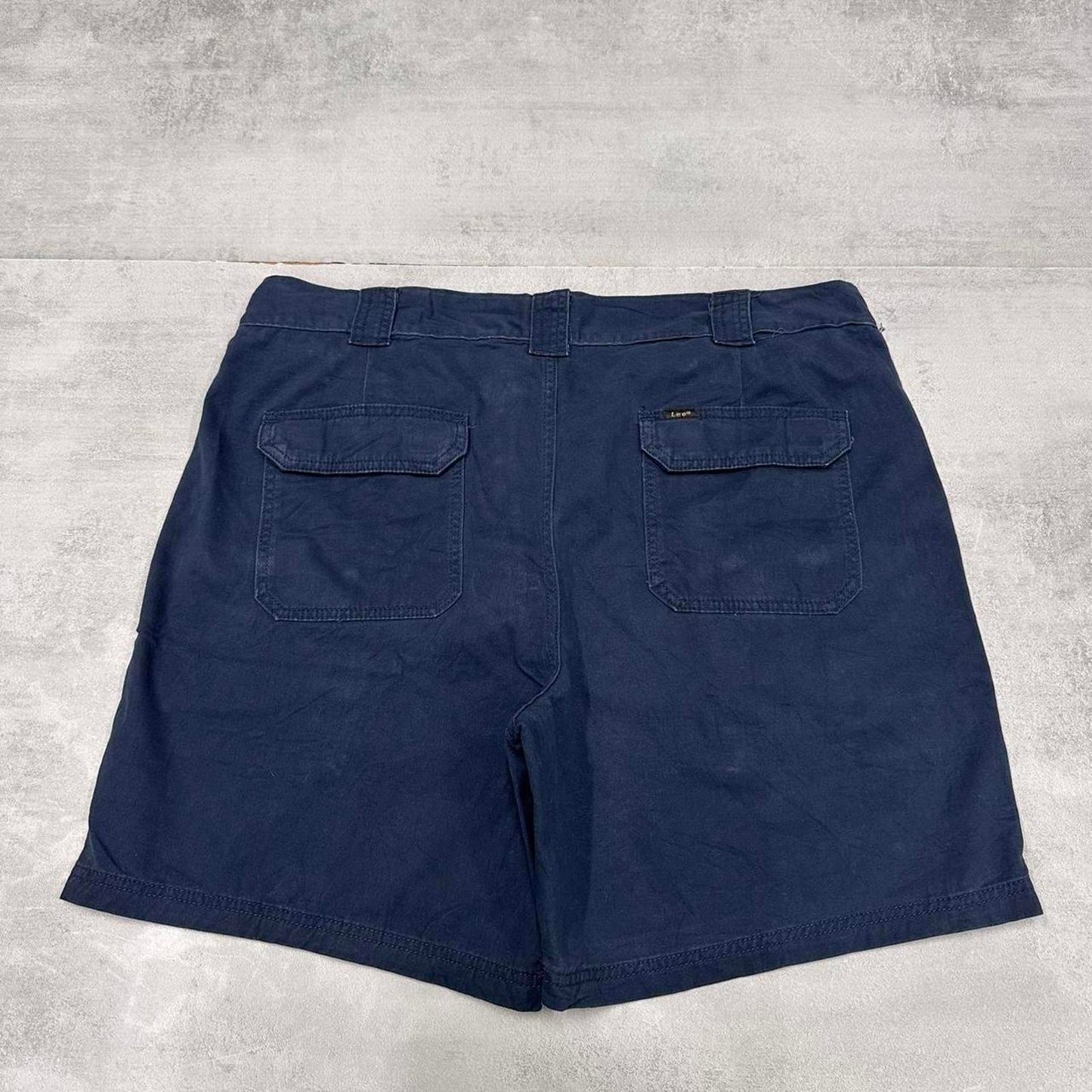 Mens Baggy Lee shorts W40