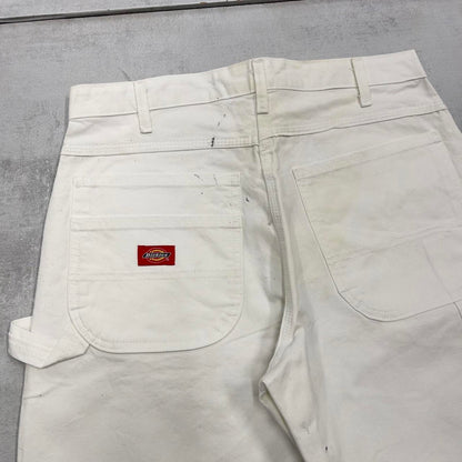 White Dickies carpenter shorts W32