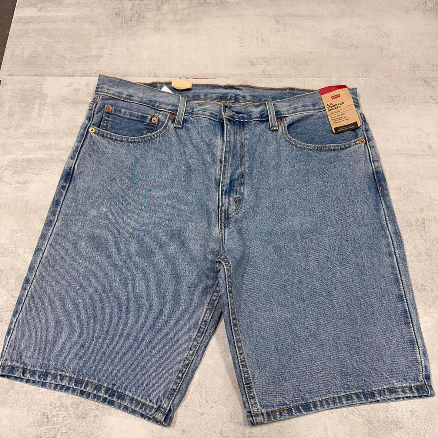Levi's 405 jean shorts W38