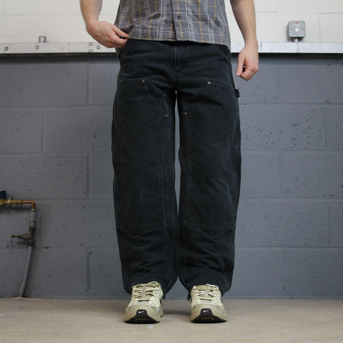 Black vintage Carhartt double knee carpenter jeans y2k Loose leg canvas skater style workwear