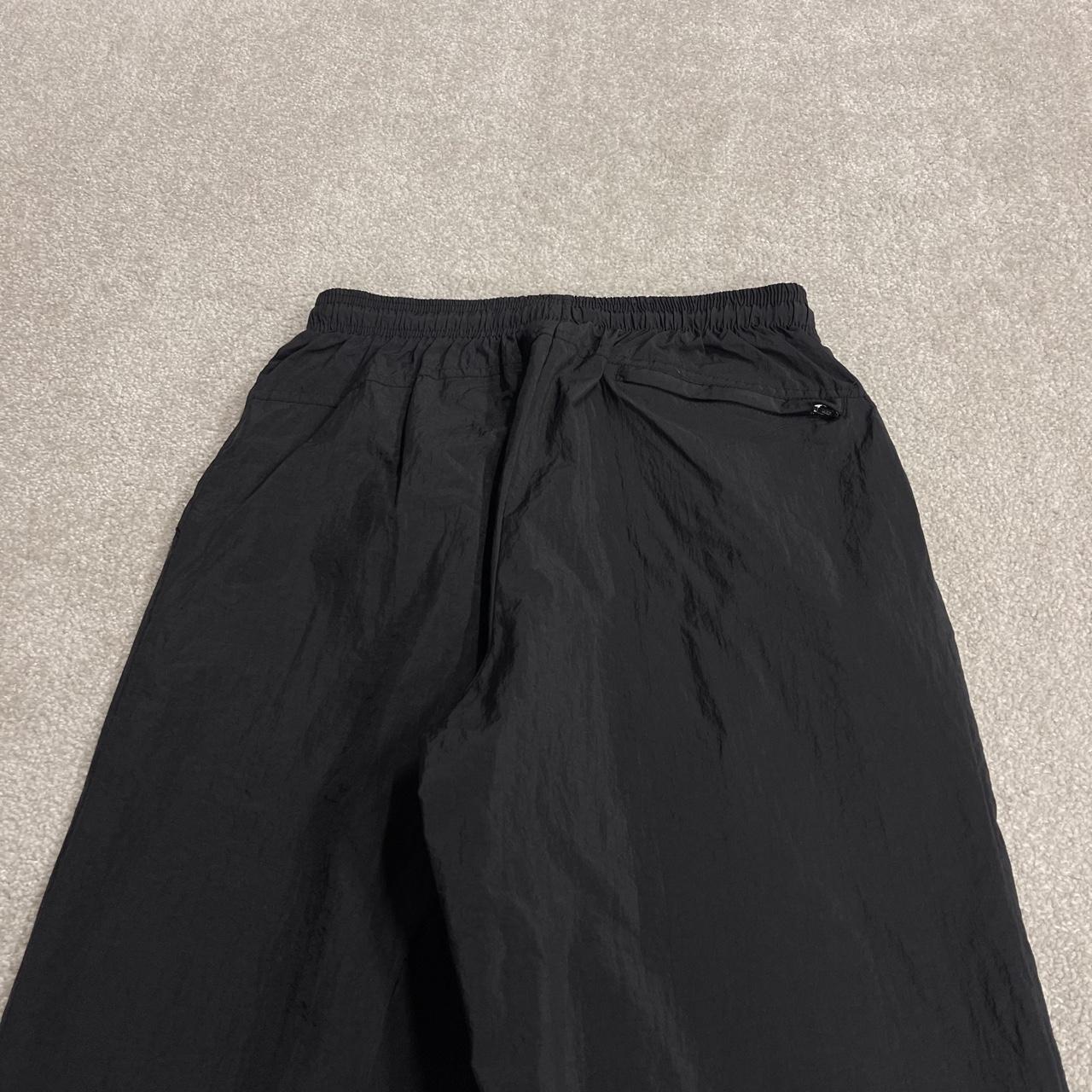 Y2K Nike pleated tracksuit bottoms black Medium drawstring swoosh logo track pants