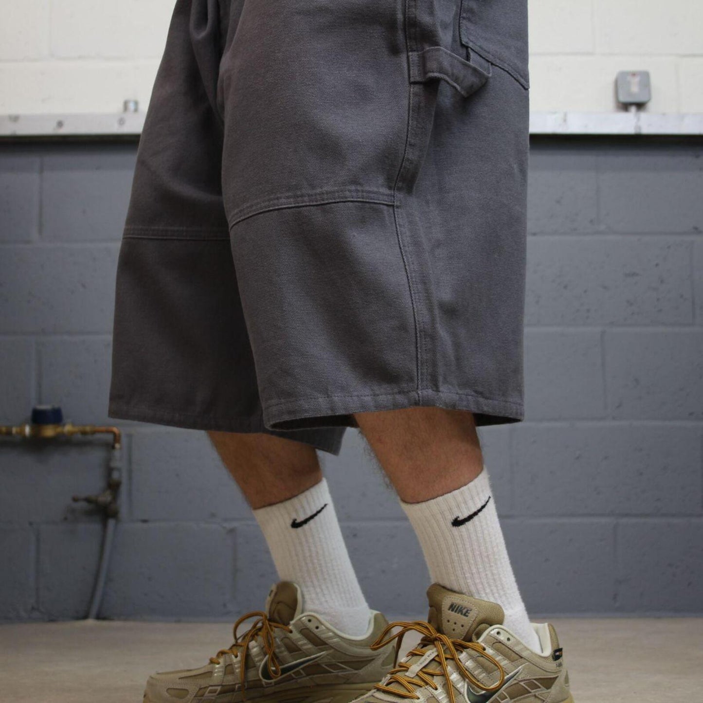 Baggy denim carpenter shorts cargo grey No Boundaries skater style surf jorts